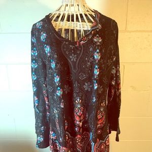 Black print flare bottom tunic